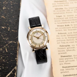 Jaeger-LeCoultre Wristalarm