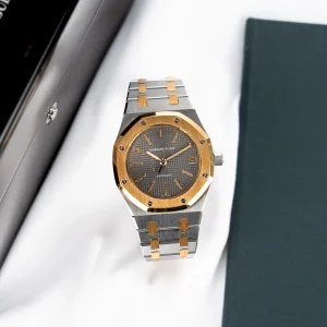 Audemars Piguet Royal Oak "Mini Jumbo" 4332SA